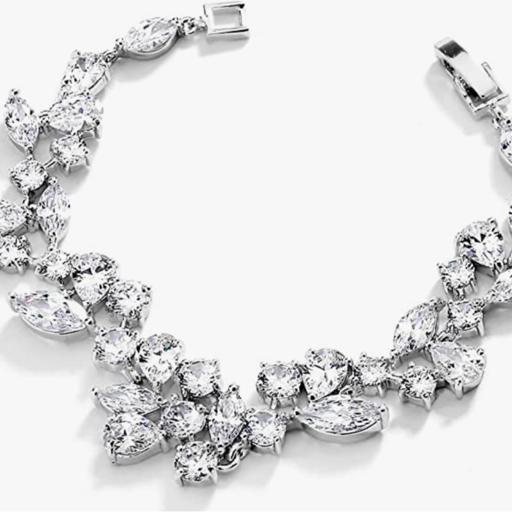NWT Silver Mariell Cubic Zarconia bracelet 6 1/4" length